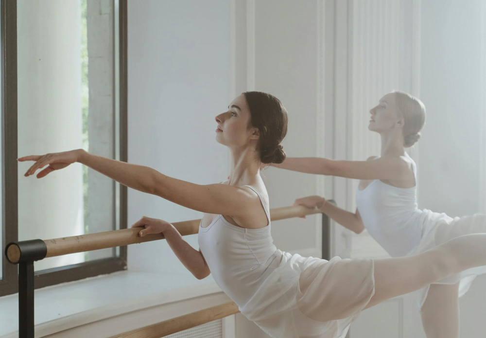 Get Those Ballerina Arms: Look Soft While Being Strong | Insights | Isabella